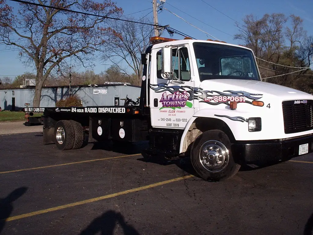 Arties Towing Elgin IL
